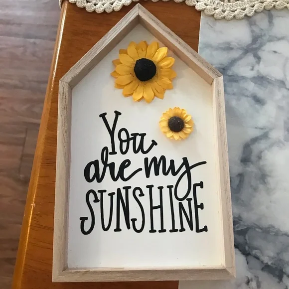 Decor - Picture 1 of 1